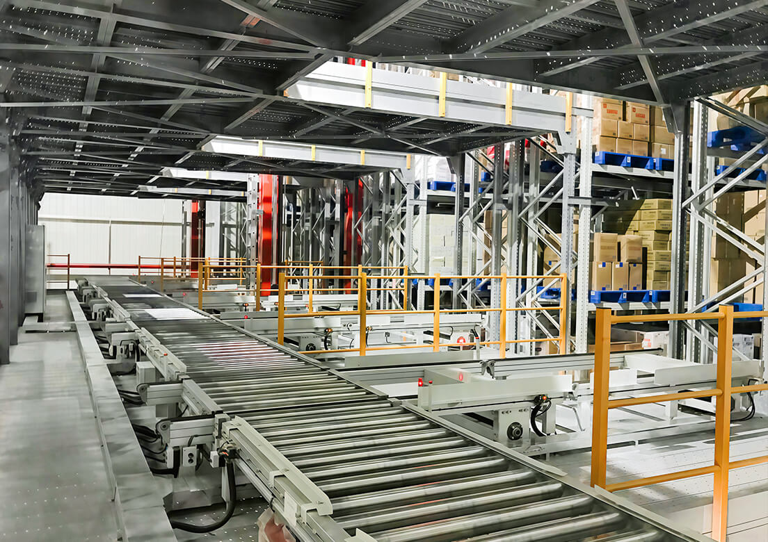 ASRS-stacker-crane-rack-external-conveyor-line-equipment