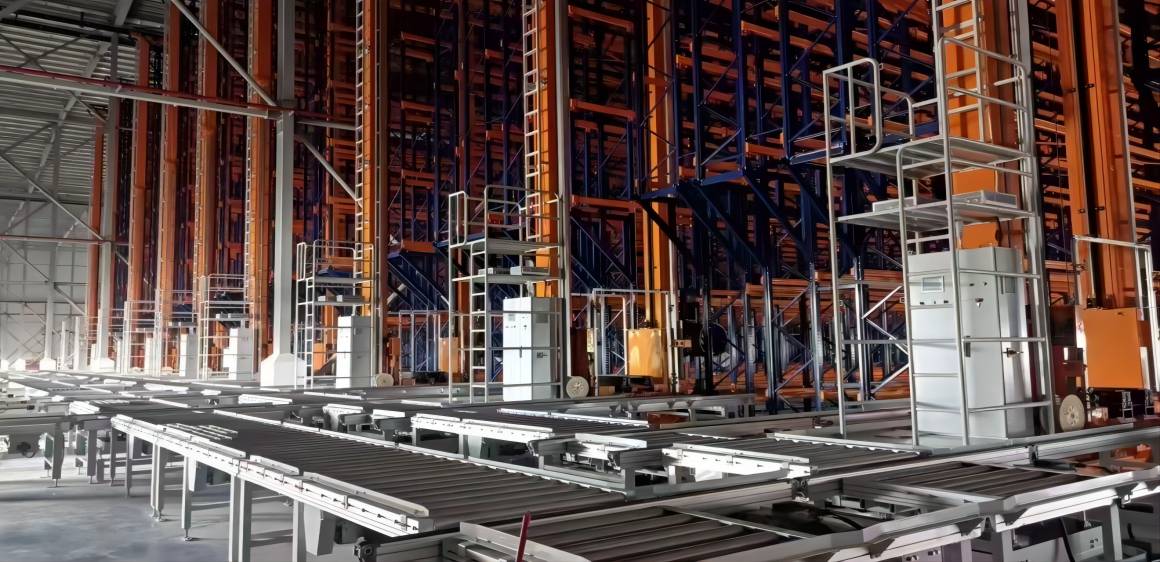 AS/RS Stacker Crane selective pallet storage and retrieval solution
