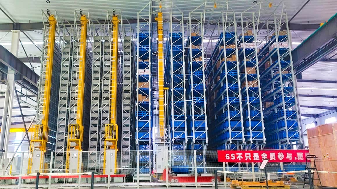 AS/RS Stacker Crane selective pallet storage and retrieval solution