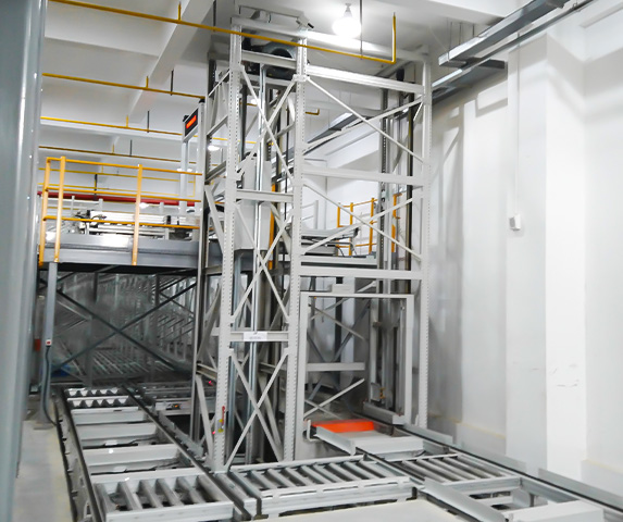 Pallet Lifter for automated warehouse systems
