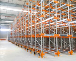 Shuttle racking system for high-density pallet storage