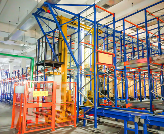 Shuttle and Stacker Crane automated warehouse system
