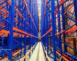 VNA racking system for high bay warehouse storage