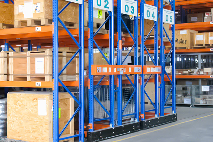 HUADE rail-mounted mobile pallet racking system with embedded floor rails for high-density warehouse storage